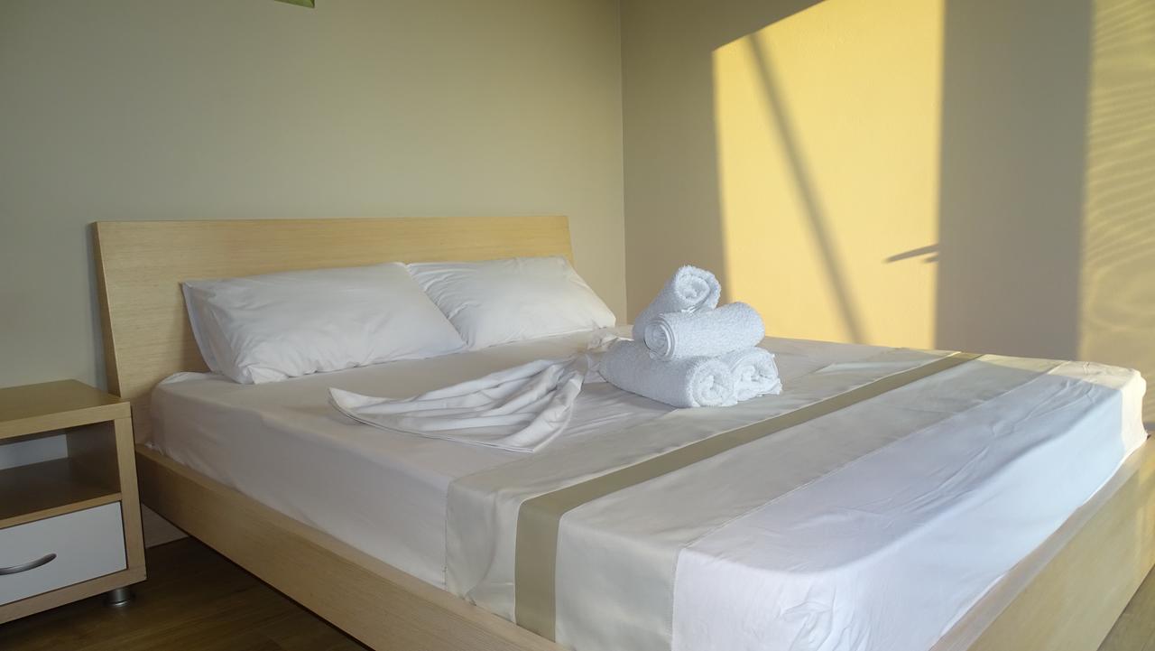 Hotel Denta Radhimë Exteriör bild