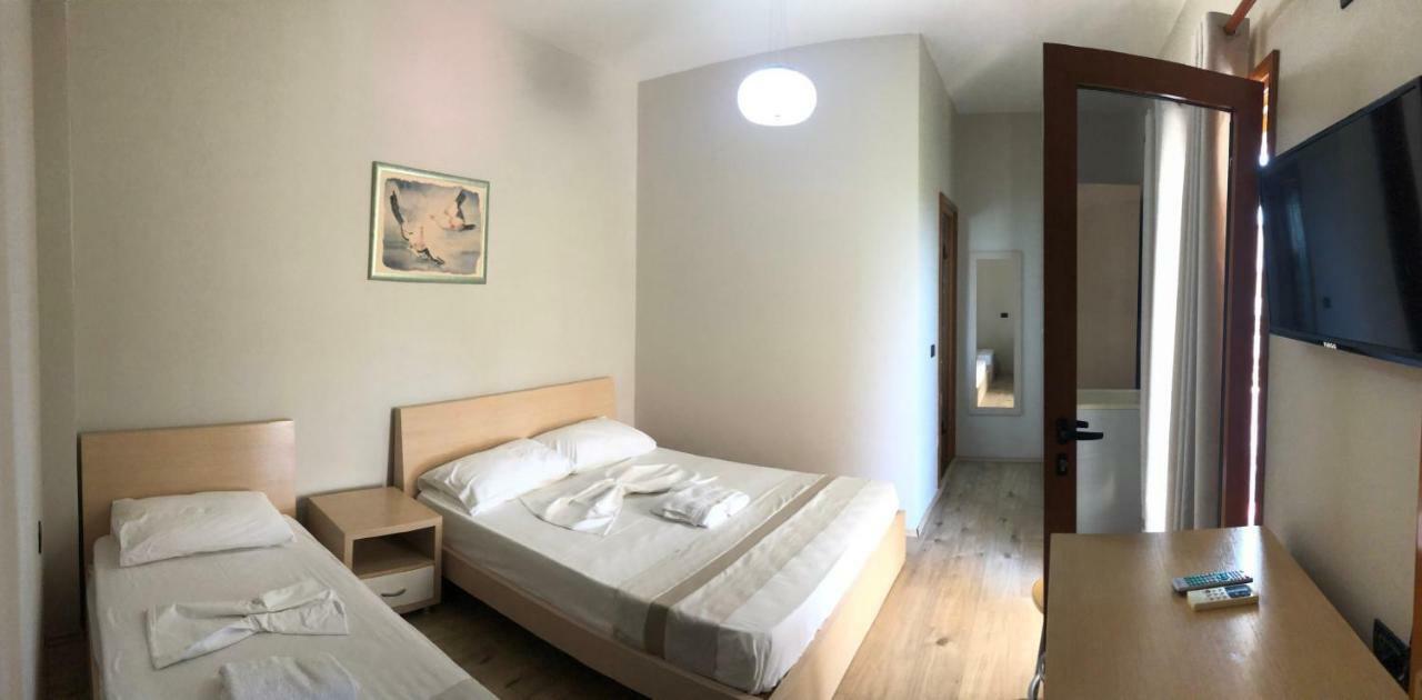 Hotel Denta Radhimë Exteriör bild