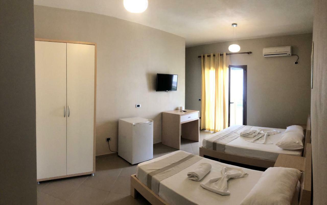 Hotel Denta Radhimë Exteriör bild